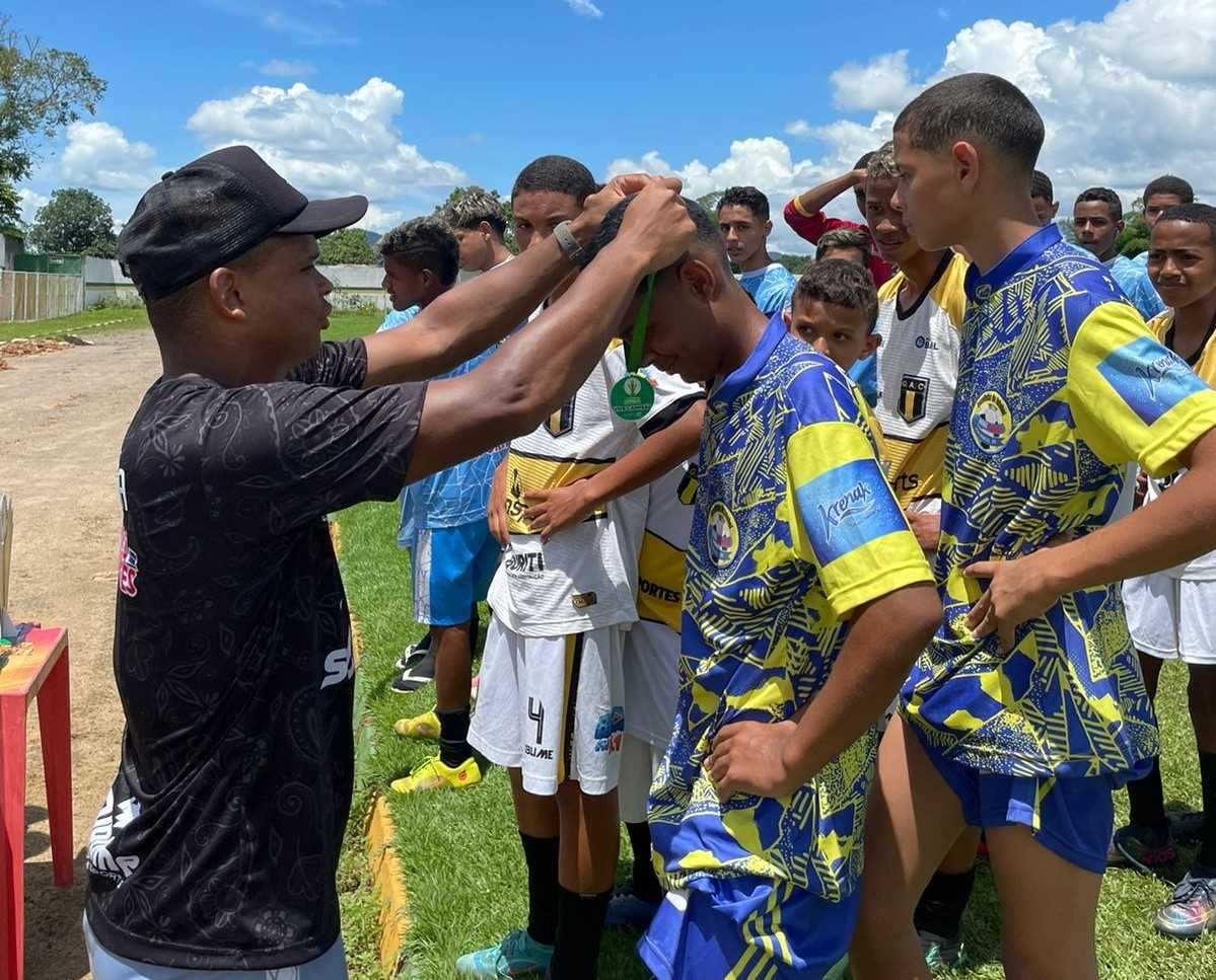 Camacã: Prefeitura realiza 1ª Copinha de futebol de base sub 13 e 15 coroada com 
